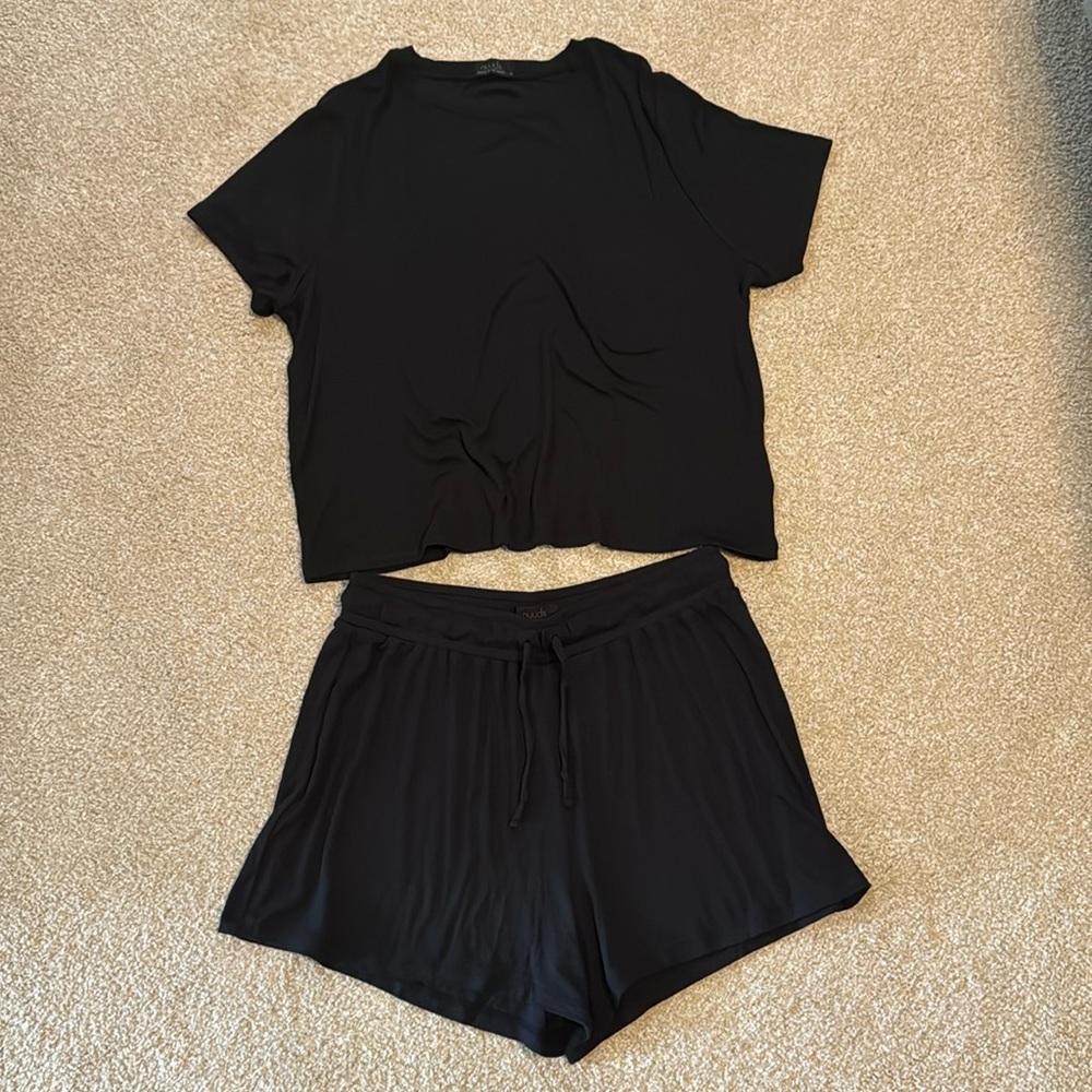Nuuds ribbed pajamas short set NWOT